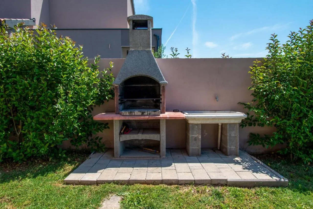 Villa Enjoy Mit Privatem Pool, By Istrabook Pula