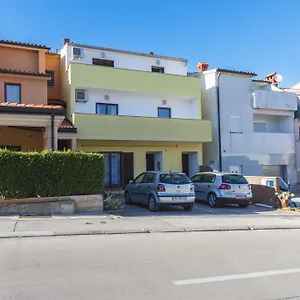 Milos Apartmán